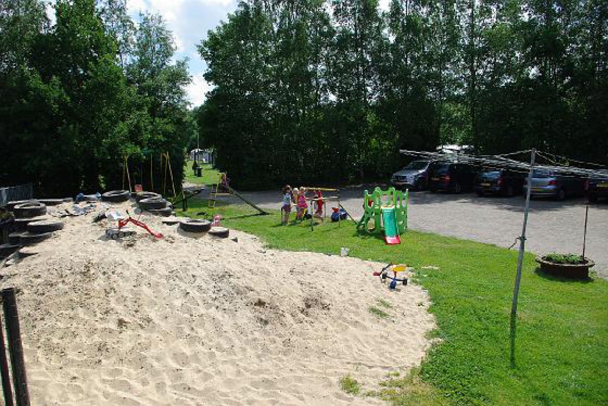 Minicamping de Pardenbloem (Löwenzahn) photo 5