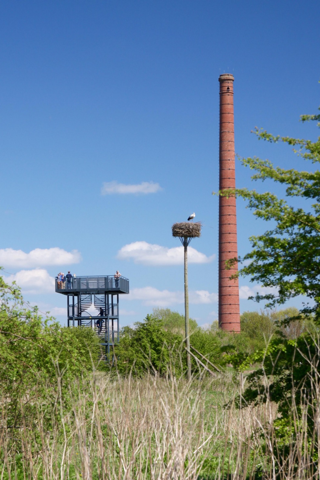 Uitkijktoren en steenfabriek