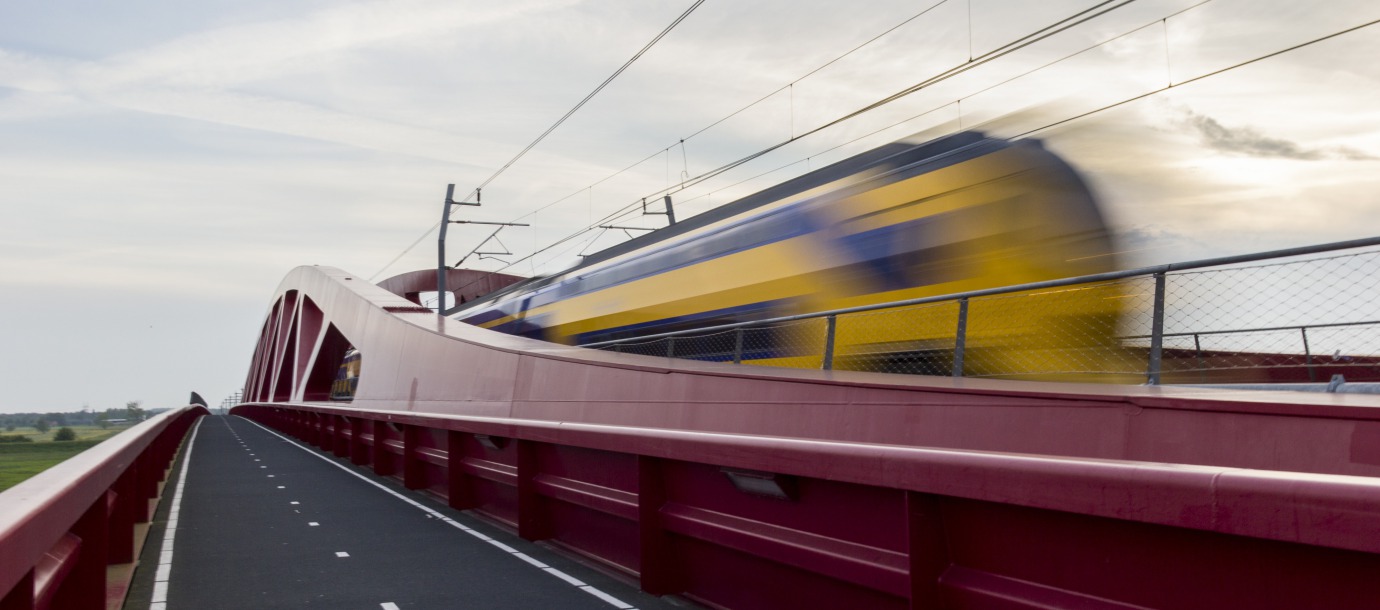 Spoorbrug Hanzeboog