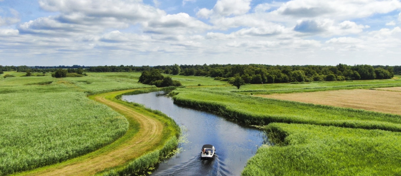 Varen door de Weerribben-Wieden