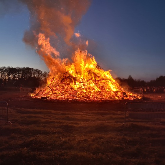 Paasvuur in Borne in hart van Twente