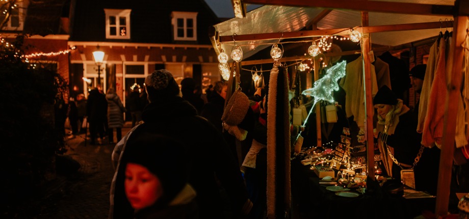Gezelligheid tijdens Kerstmis in Oud Borne