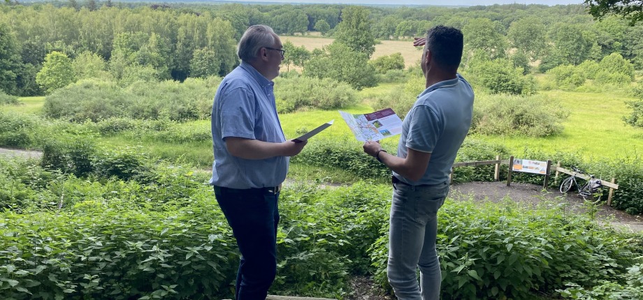 Jan en Stevan boven op De Tankenberg 
