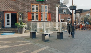 Glasobjecten in centrum Tubbergen