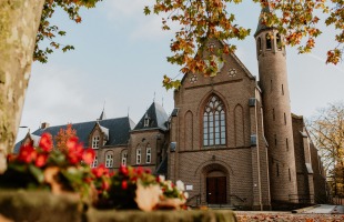 Zenderen kerk klooster