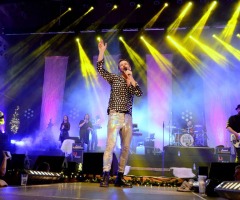 Optreden ENORM: Kerst Met ballen