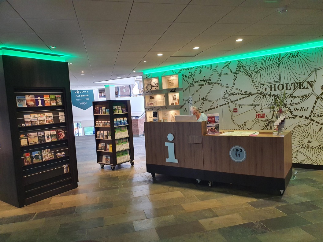 Tourist Info Kulturhus Holten