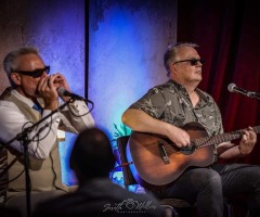 Blues & Pink Floyd bie'n schemerlaamp