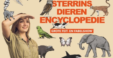 Vrouw in safari-outfit omringd door getekende dieren met tekst 'Sterrin's Dieren Encyclopedie' op achtergrond.