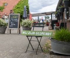 Opening Terras, Streekwinkel & Drive-in