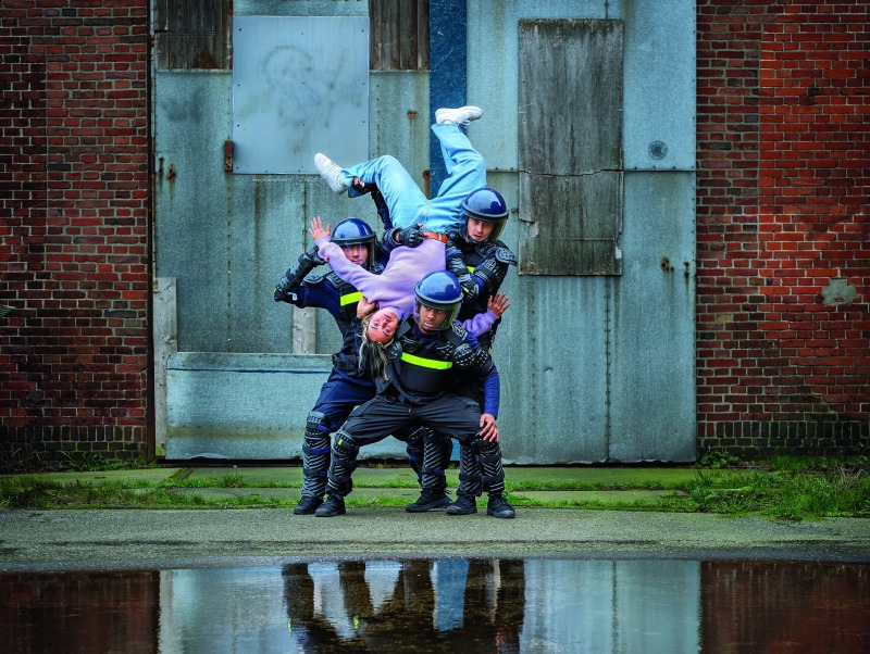 CONTRA