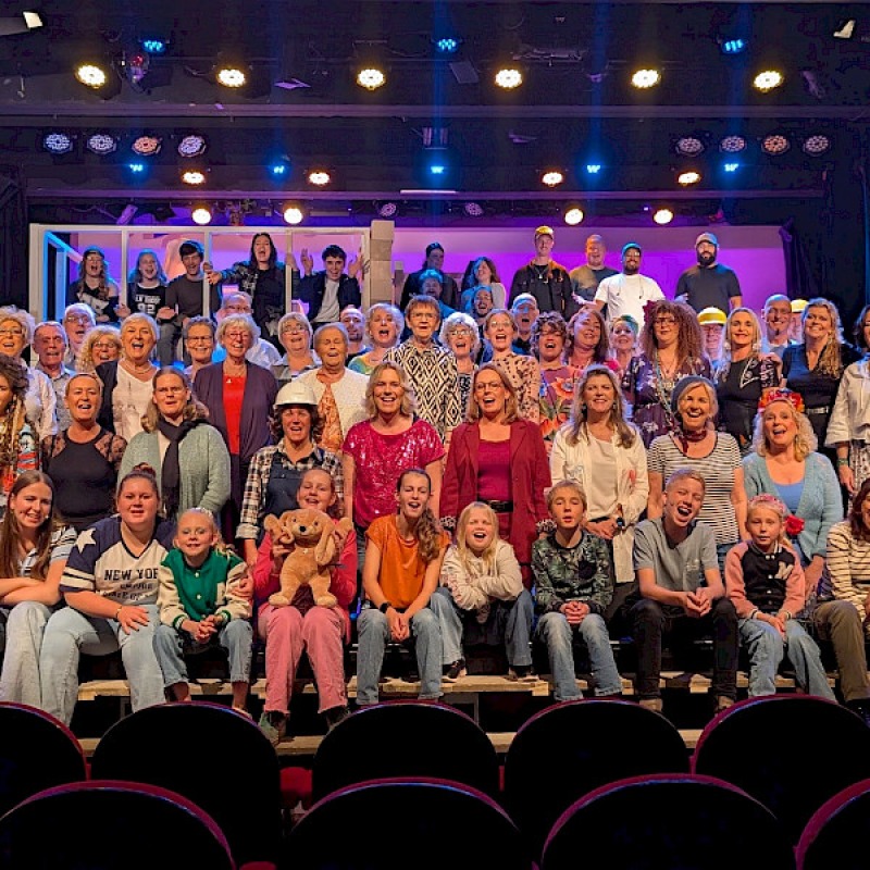 Kerst klinkt samen - Muziektheater SERVUS