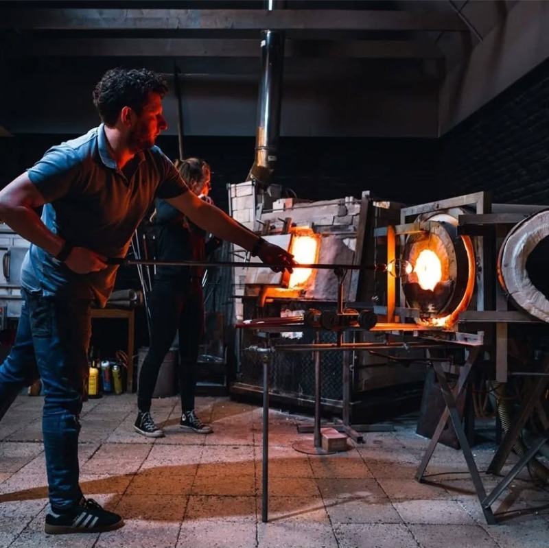 The Battle of the Glassblowers